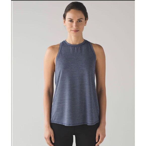 Lululemon Women’s Hot Like Agni Singlet Top Size 2 in Heathered Astro Blue - Picture 1 of 14